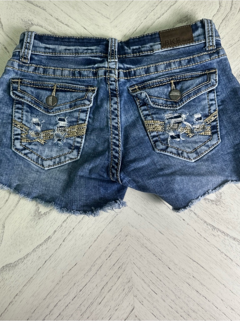 BKE Denim Sabrina Mid-Blue Jeans Waistband Detail - Picture 2 of 3